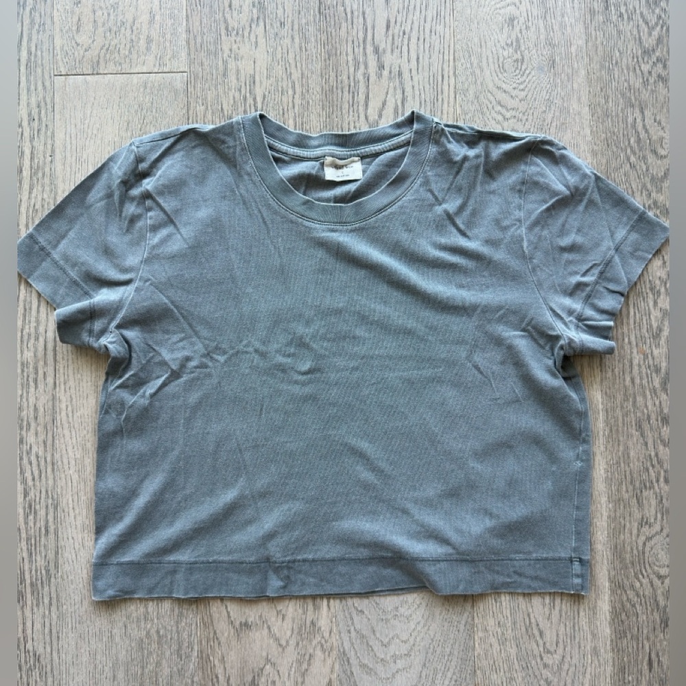 Aritzia Wilfred Free Weekend T-shirt